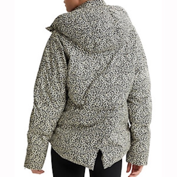 “NEW” Varley Carmeline Jacket in Micro Abstract Leopard - Picture 5 of 12